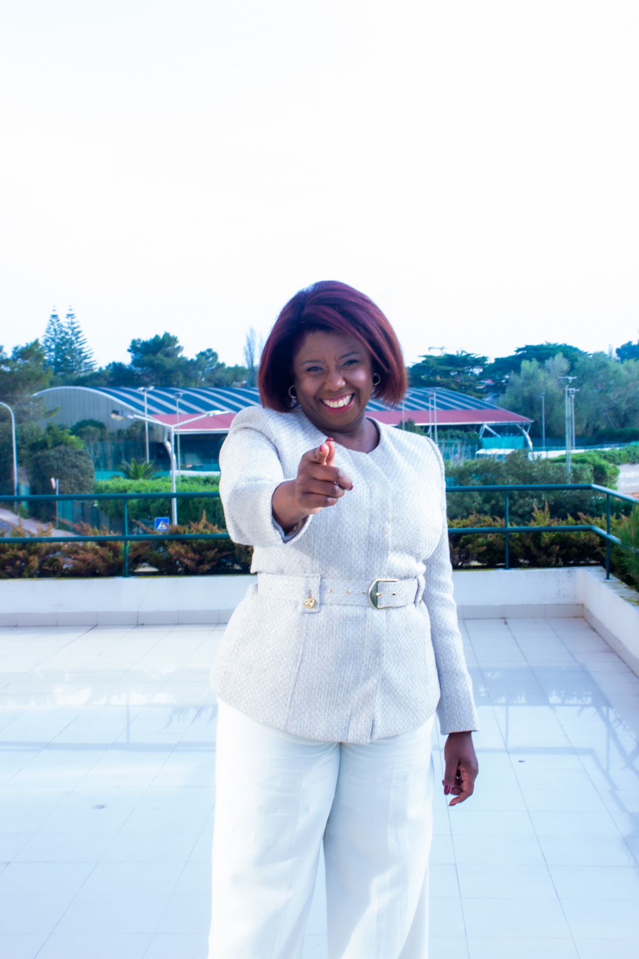 Marinélla Leal apontando para você